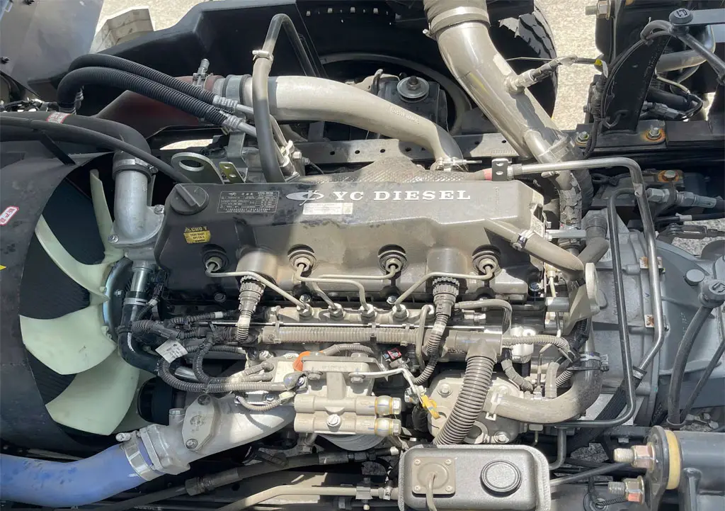Động cơ Yuchai 200HP